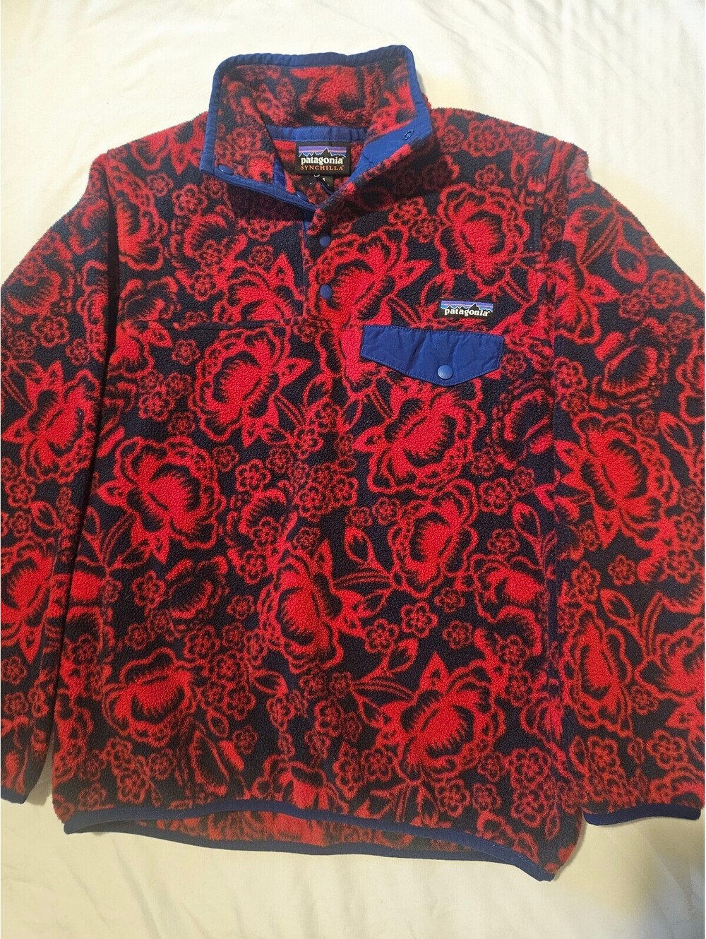 Patagonia Synchilla Women's Small Red Navy Floral Fleece Pullover Jacket
